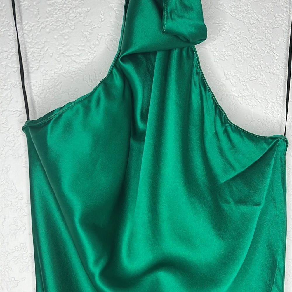 New Amanda Uprichard x Revolve Samba Gown in 100% Silk Small Emerald Dark Green - Picture 4 of 15